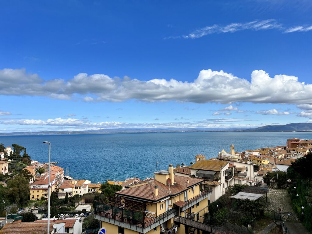 Porto S. Stefano Via Panoramica appartamento con balcone vista mare