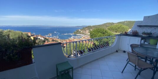 Porto S. Stefano Residence Le Rampe elegante appartamento con terrazza vista mare e posto auto