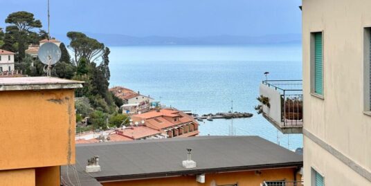 Porto S. Stefano – via Martiri d’Ungheria – Appartamento con posto auto