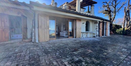 Porto S. Stefano – Villa in località Pianone Alto con bellissima vista mare