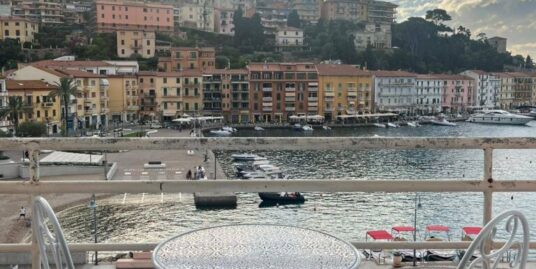 Affitto Porto S. Stefano – appartamento sulla Piazza Principale