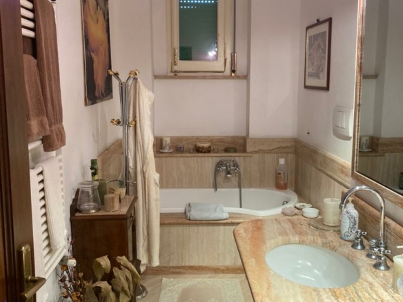 Orbetello – grande appartamento in pieno centro