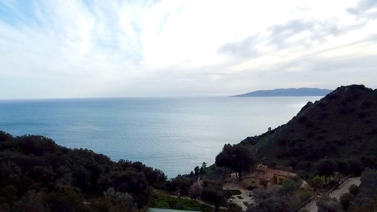 Porto S. Stefano – Loc. Lupaiola – Villa con splendida vista mare