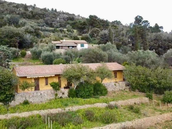 Porto S. Stefano – Loc. Lupaiola – Villa con splendida vista mare