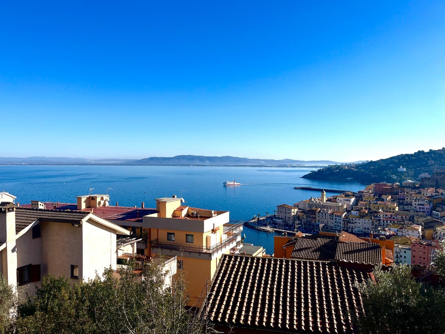 Porto S. Stefano – Appartamento centrale con terrazza vista mare e garage