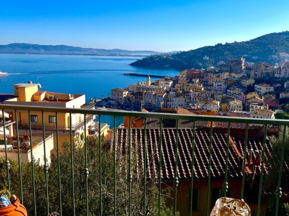 Porto S. Stefano – Appartamento centrale con terrazza vista mare e garage