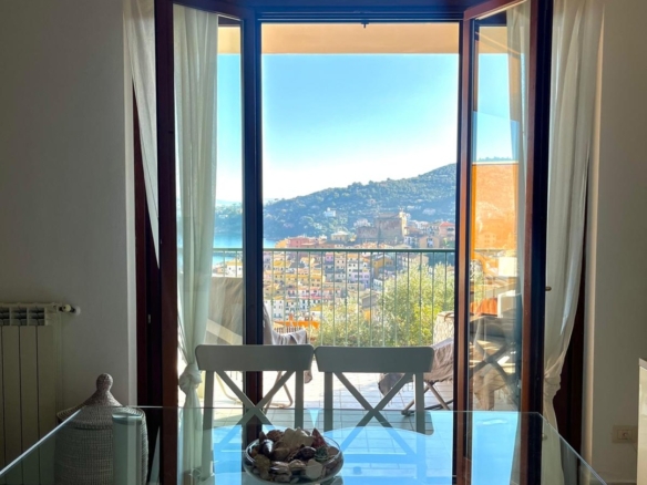 Porto S. Stefano – Appartamento centrale con terrazza vista mare e garage