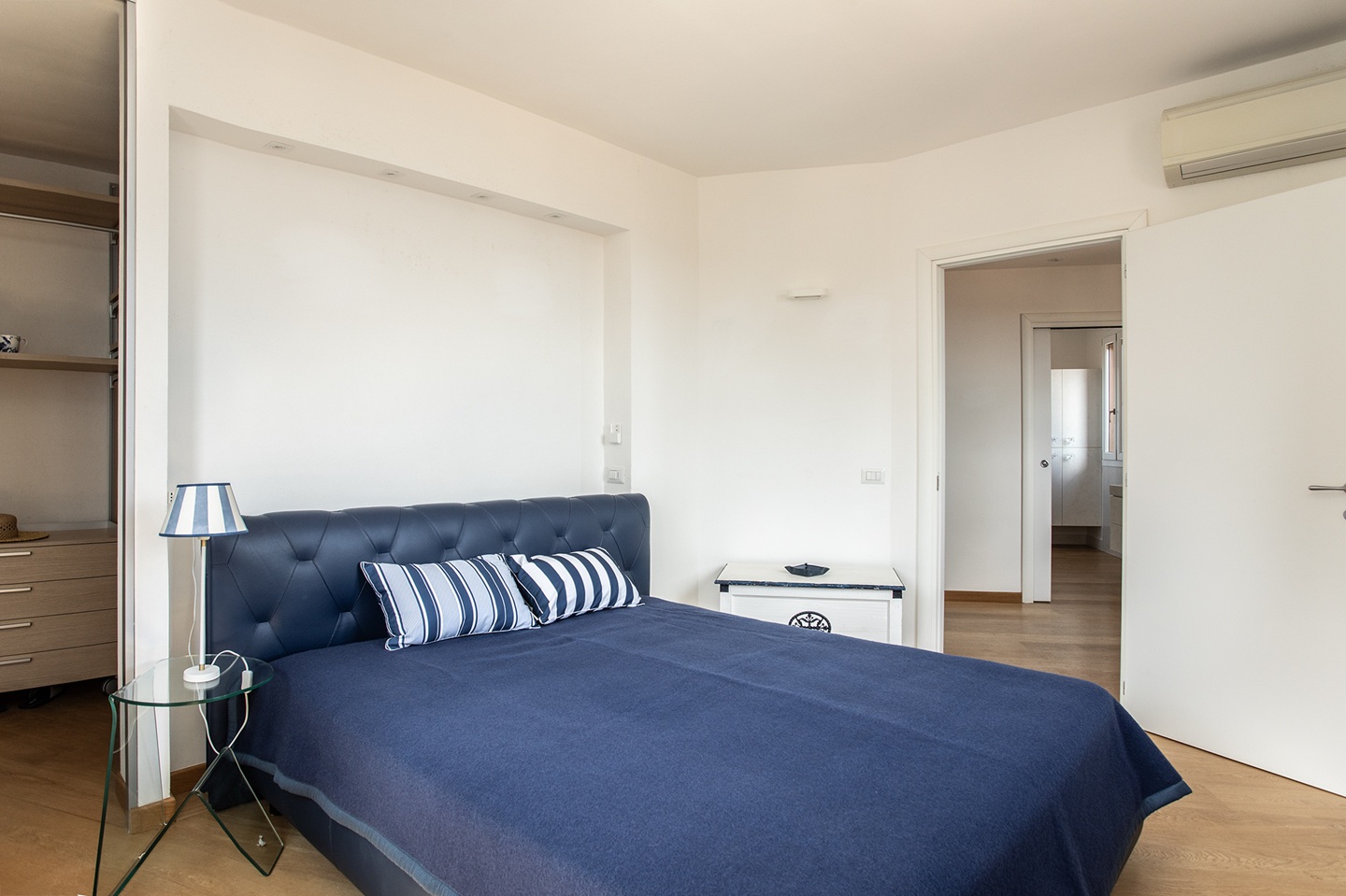 Porto S. Stefano- Via della Grotta – Appartamento su tre livelli con terrazzo vista mare