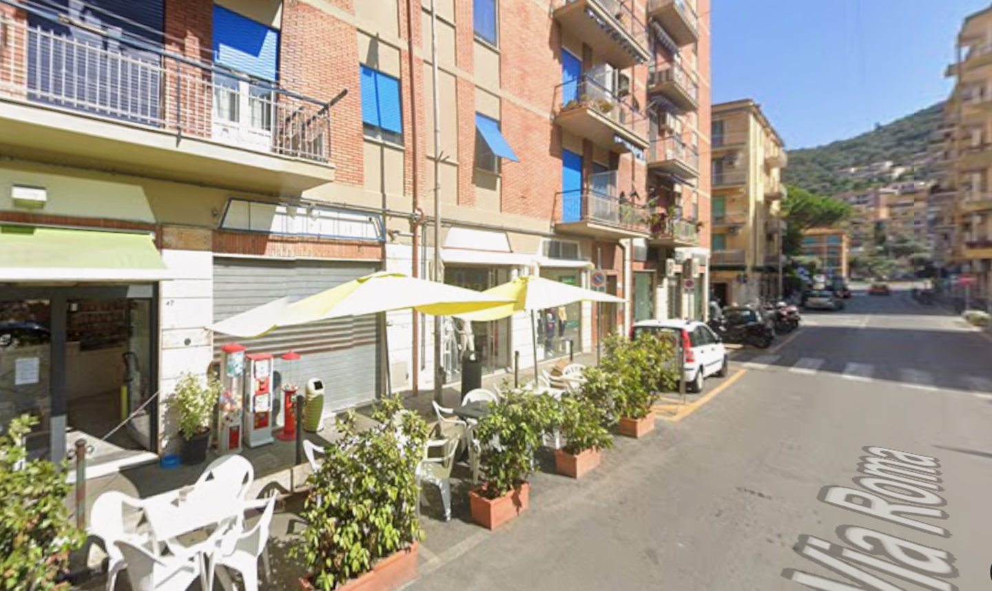 Porto Santo Stefano – Via Roma  – Fondo Commerciale