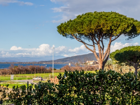 Monte Argentario – località Terrarossa – Villino indipendente