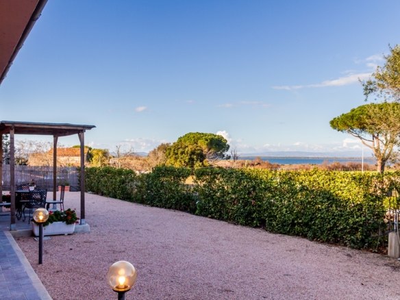 Monte Argentario – località Terrarossa – Villino indipendente