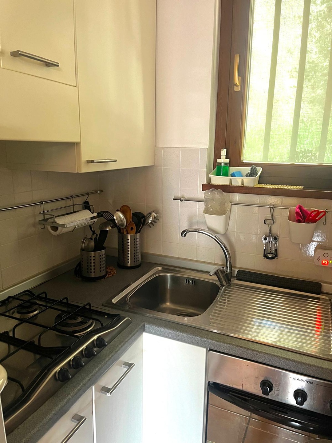 Porto S. Stefano – immobile con terrazzo abitabile, giardino e box auto