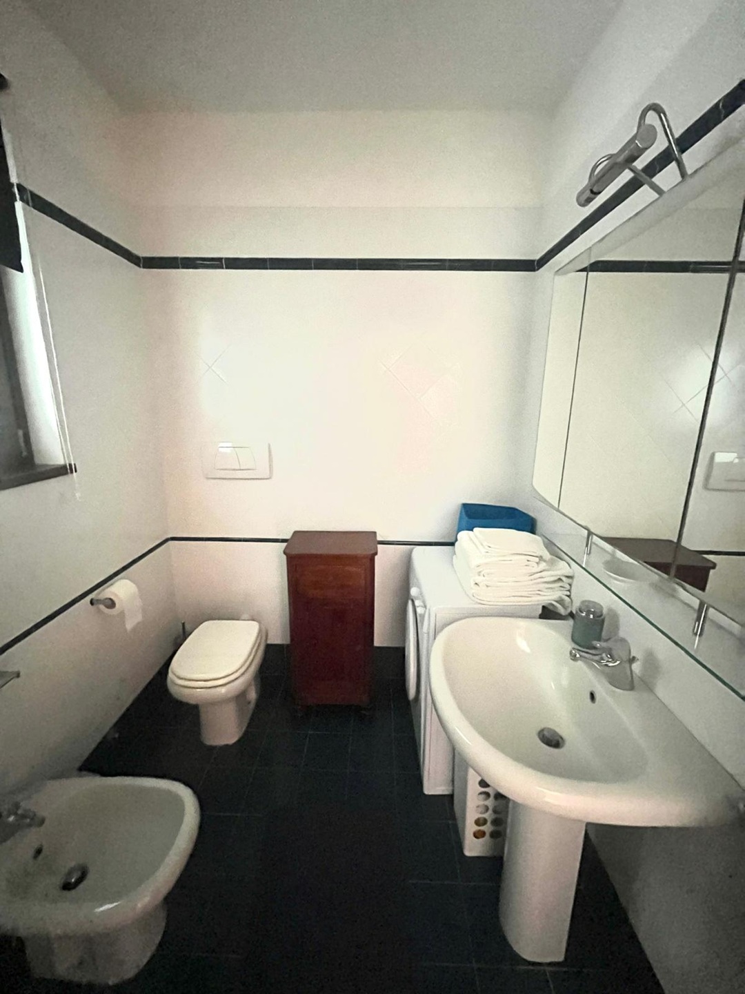 Porto S. Stefano – immobile con terrazzo abitabile, giardino e box auto
