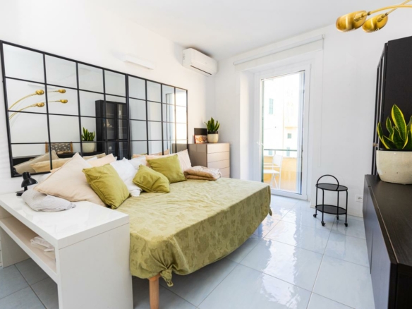Porto Santo Stefano – Eleganza contemporanea e vista mare nel cuore del paese