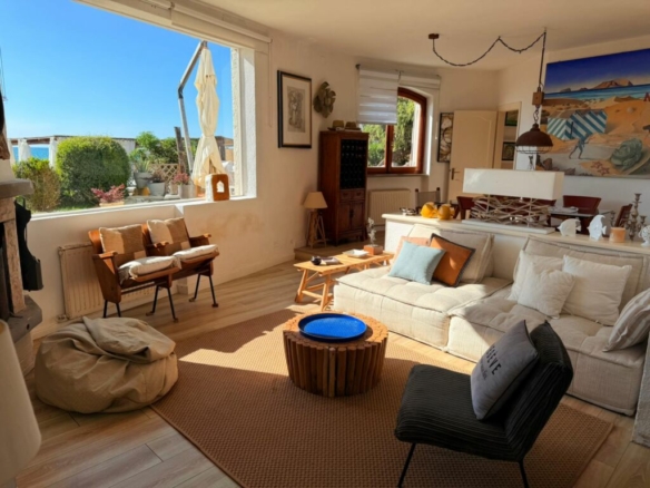 Giannella – Villa indipendente sul mare con spiaggia privata