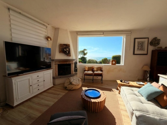 Giannella – Villa indipendente sul mare con spiaggia privata