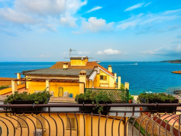 Porto S. Stefano – esclusivo appartamento in zona di pregio, a pochi passi dal mare
